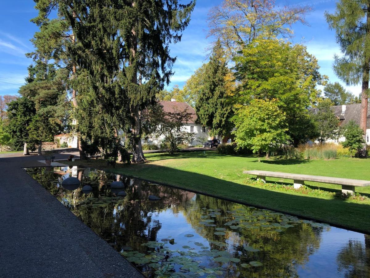 Boutique Hotel Zum Oberjaeger, Schloss Lackenbach Exterior photo